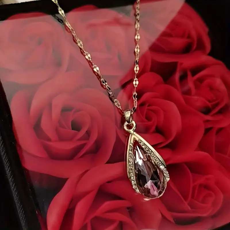 1pc Exquisite And Stylish Faux Crystal Pendant Necklace, Perfect As A Gift For Birthdays Or Any Special Occasion